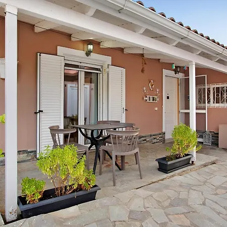 Dionysia Two-bedroom House Аликанас