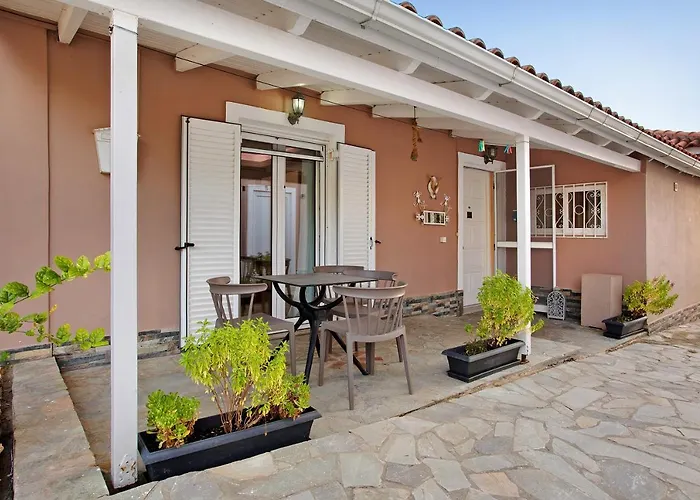 Dionysia Two-bedroom House Аликанас